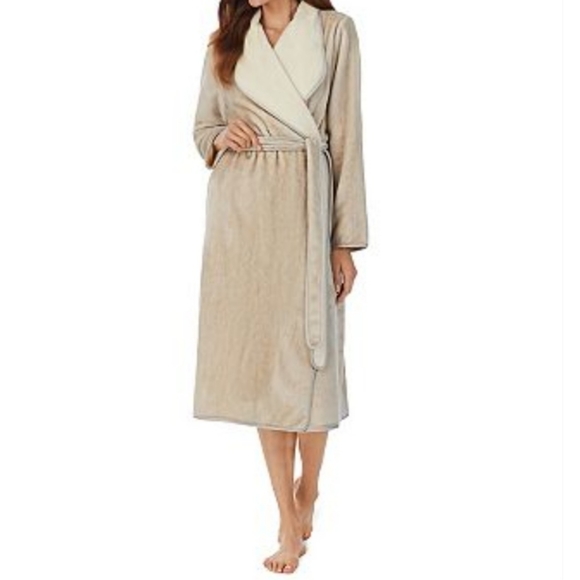 UGG Other - NWT Koolaburra by Ugg Robe